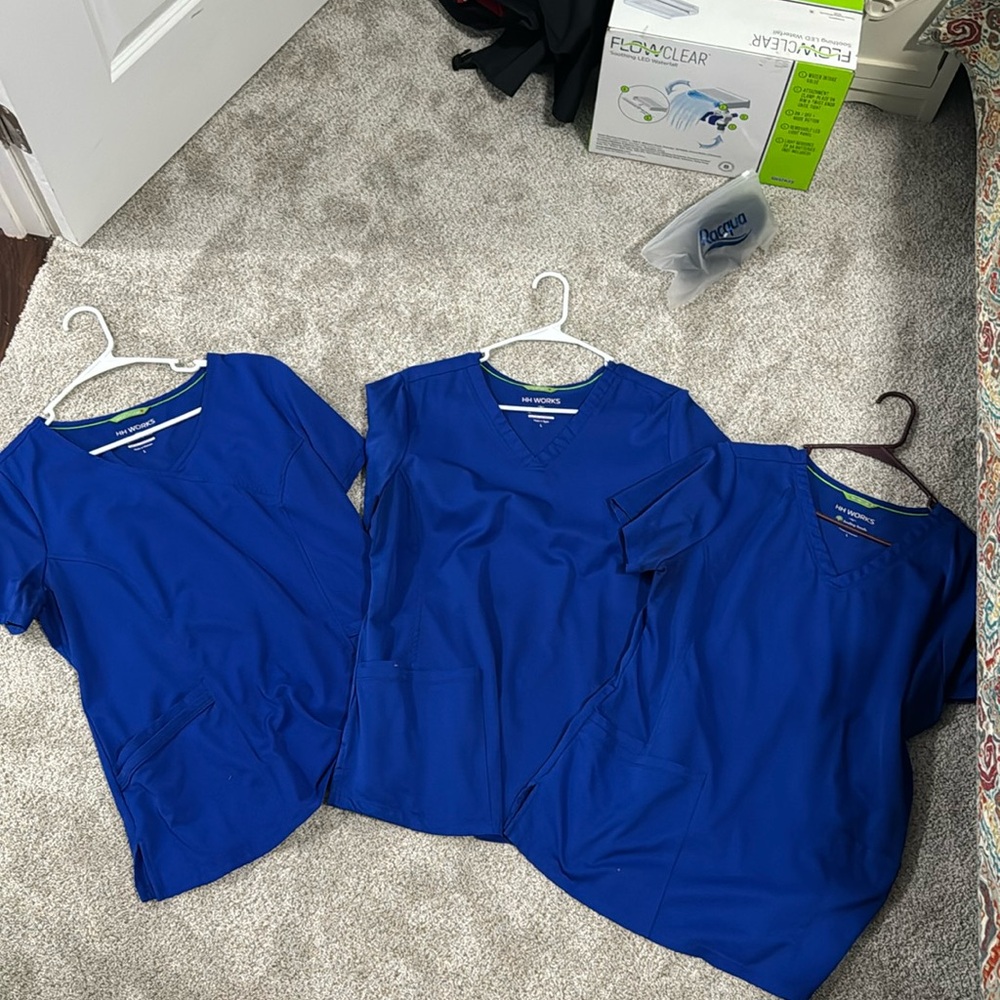 Healing hands HH WORKS top shirt size large galaxy blue